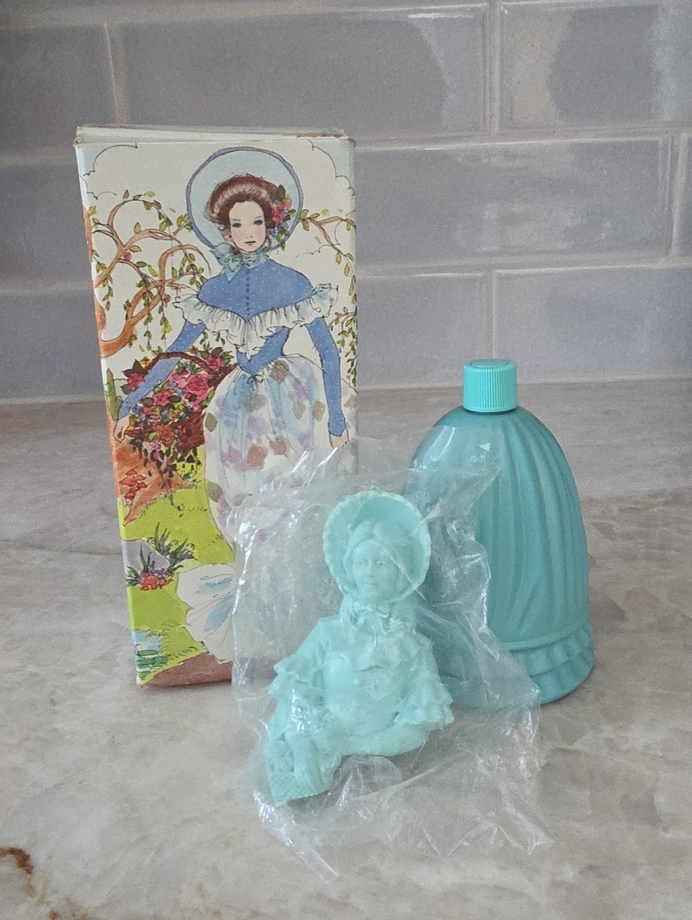 Vintage Avon Victorian Charisma Cologne